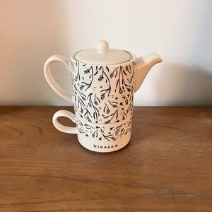 Clay art Teapot In Collectible Tea Sets